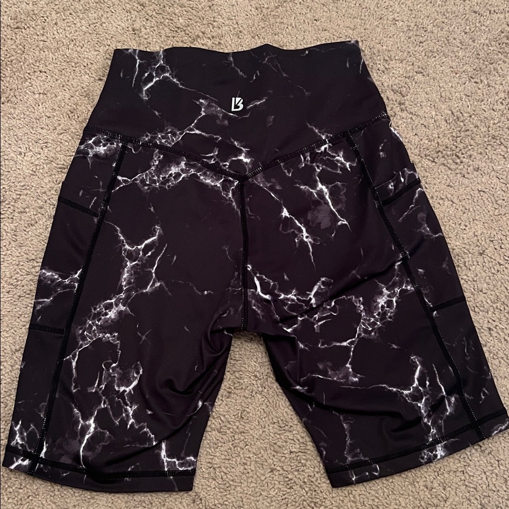 Buffbunny Limitless marble biker short